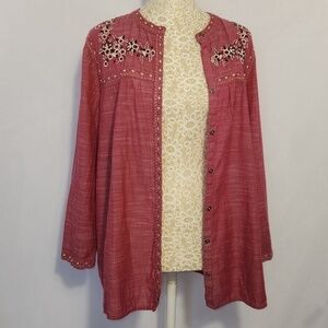 St John's Bay Women's Size M Red Floral Embroidered 3/4 Sleeve Button Down Top